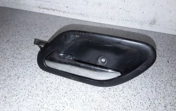 BMW 5 E39 Front door interior handle 8226049