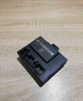 Audi A6 S6 C6 4F Door control unit/module 4F0959795