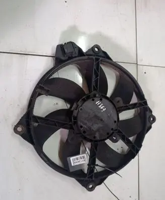 Renault Scenic III - Grand scenic III Radiator cooling fan shroud