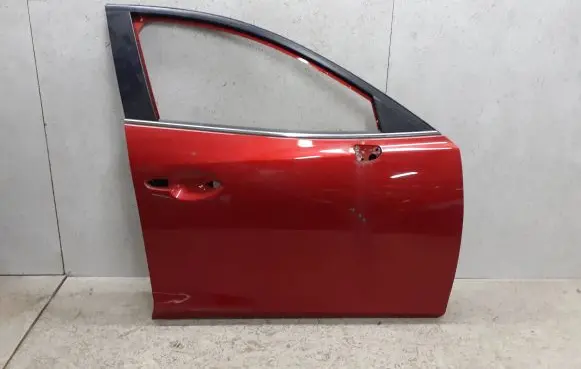 Mazda 3 III Front door