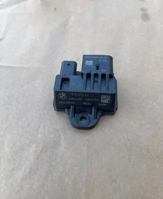 BMW 3 E90 E91 Glow plug pre-heat relay 7810856 100316 0522120103