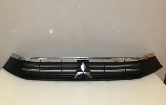 Mitsubishi ASX Front bumper upper radiator grill