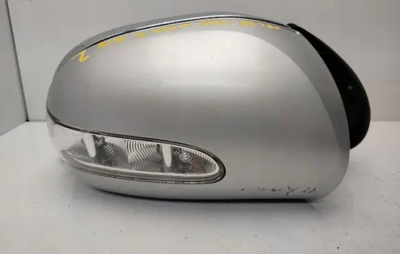 Mercedes-Benz ML W164 Front door electric wing mirror 