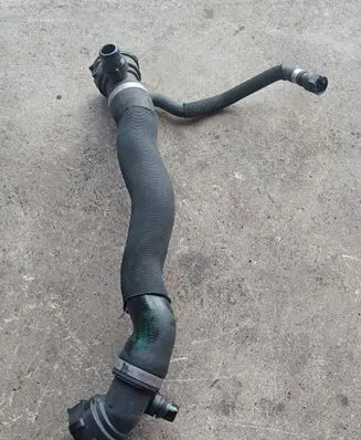 BMW 5 GT F07 Engine coolant pipe/hose 17128511753 8511753