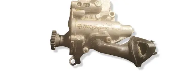 Seat Leon (5F) Oil pump 06H115105