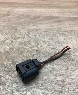 BMW 3 E46 Plug wire 8364516 1813914725