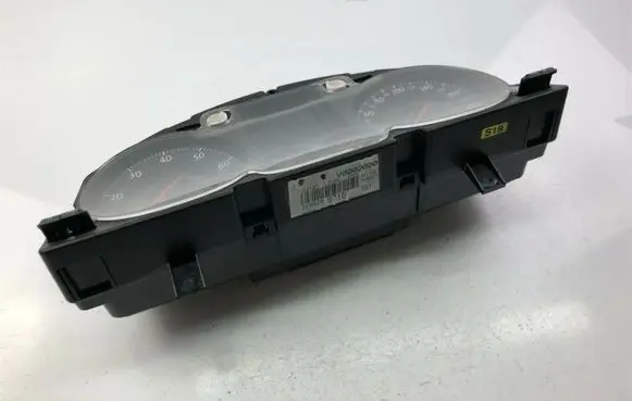Volkswagen PASSAT B5.5 Speedometer (instrument cluster) 3C0920871D G1484
