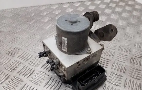Volkswagen PASSAT B7 ABS Pump 3AA614109N