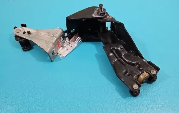 Chrysler Voyager Sliding door upper roller guide/hinge IMPRK1439749