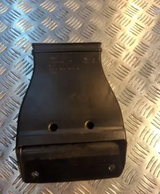 Audi A8 S8 D3 4E Cabin air duct channel 4E0819825A