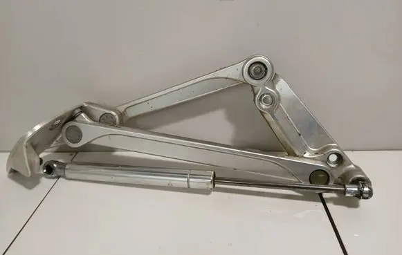 Volkswagen Phaeton Tailgate/trunk/boot hinge 3D5827301M