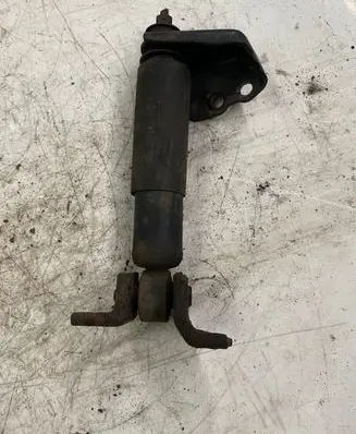 Engine mount bracket