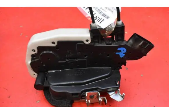 Nissan Micra Front door lock T7213510