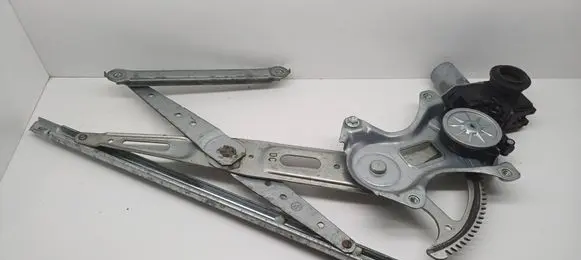 Toyota RAV 4 (XA40) Front door window regulator with motor 8572042120 0620204890
