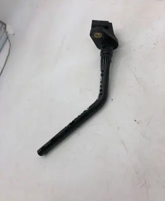 Nissan Qashqai J12 Oil level sensor 