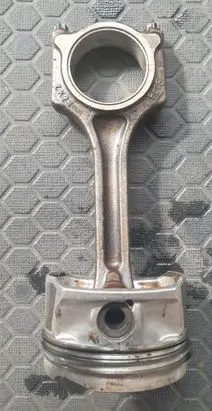 Peugeot 308 SW Piston with connecting rod P813 ZK2