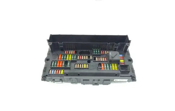 BMW 6 F06 Gran coupe Fuse module 9252815 925281501 317033442