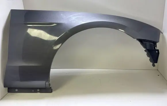 Ford Mustang V Fender 