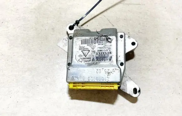 Renault Laguna II Airbag control unit/module 8200138952 60195880