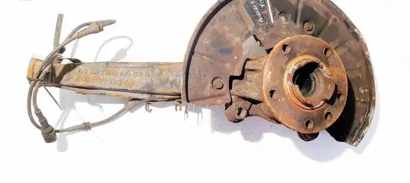 Volkswagen Touareg I Front wheel hub 7l0407257a