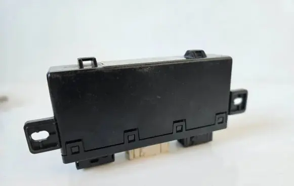 BMW 5 E39 Other control units/modules 83787739 689667