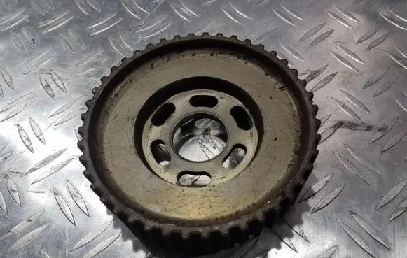 Volkswagen Golf IV Fuel pump gear (pulley) 038130111b