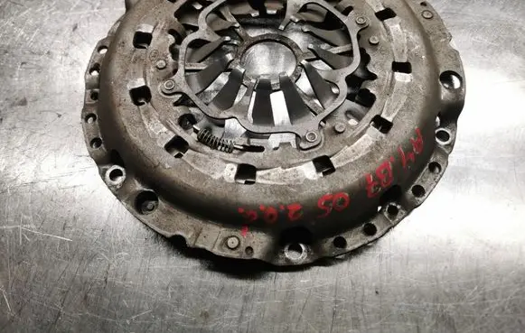 Audi A4 S4 B7 8E 8H Pressure plate 