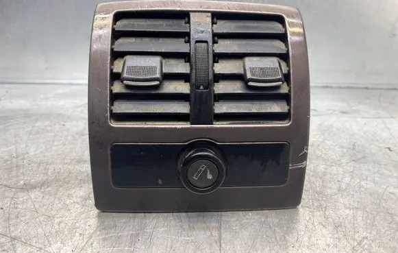 Audi A6 S6 C5 4B Dash center air vent grill 4B0819203 4B0815743