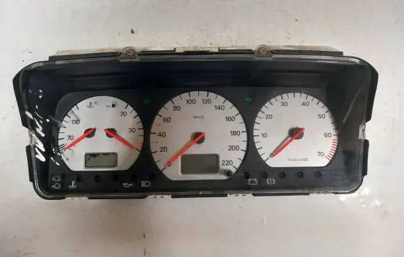 Volkswagen PASSAT B4 Speedometer (instrument cluster) 6160663201
