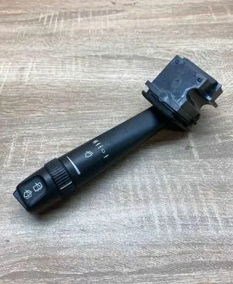 Volvo XC90 Wiper control stalk 30768100