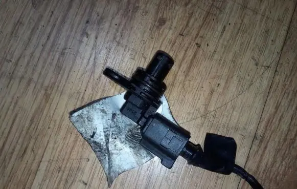 Seat Cordoba (6L) Camshaft position sensor 036907601D 036.907.601D