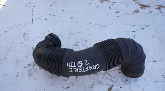 Volkswagen Crafter Turbo air intake inlet pipe/hose 2E012915M