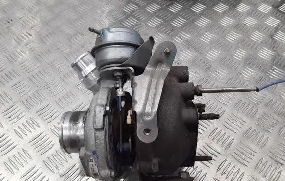 Renault Latitude (L70) Turbo 8200638766 673417E 7748330002