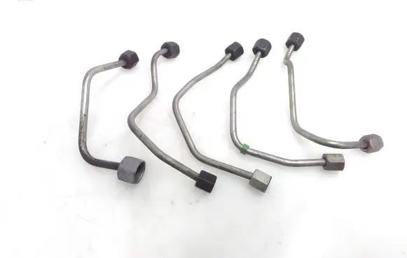 Fuel injector supply line/pipe