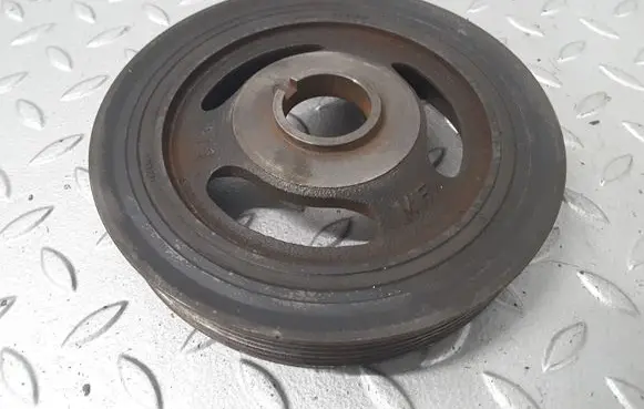 Citroen C4 I Crankshaft pulley 9654961080