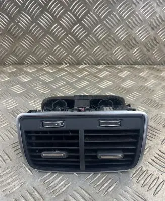 Audi A6 S6 C7 4G Rear air vent grill 4G0819203