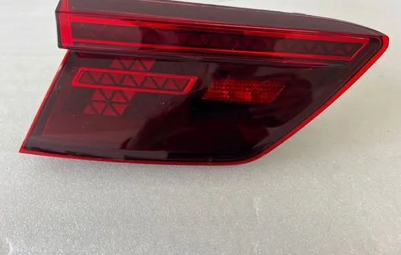 Volkswagen Tiguan Tailgate rear/tail lights 5NA945307D 2SA01252201 00669309