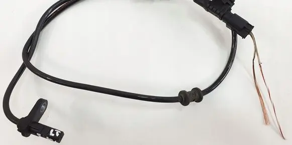 Mercedes-Benz SL R230 ABS rear brake sensor A2305402017