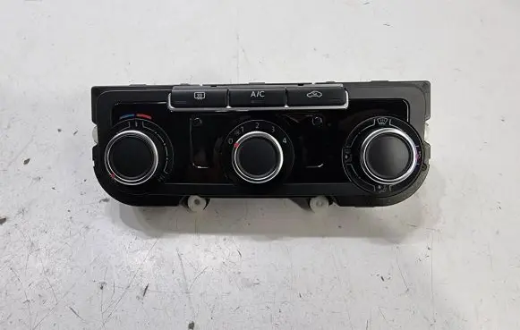 Volkswagen Golf VI Climate control unit 7N0907426BG 5HB01129200