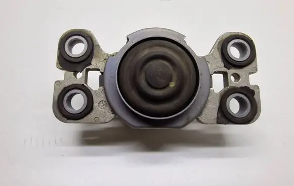 Volvo S60 Gearbox mount 8G9N7M121AA 8051010