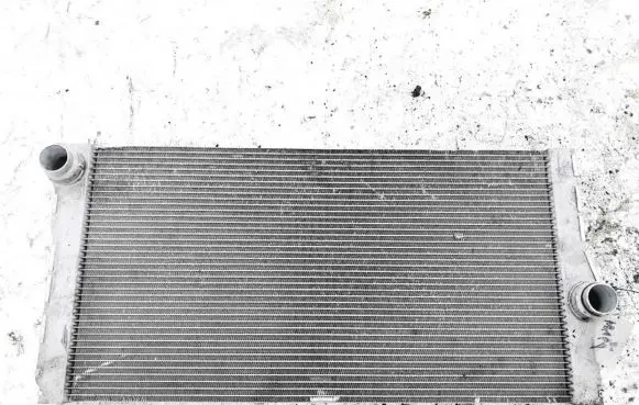 BMW 5 GT F07 Coolant radiator 1711850917701 17118509177-01