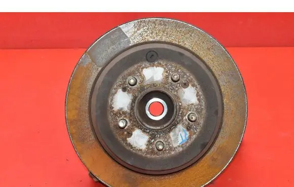 Honda CR-V Front wheel hub spindle knuckle