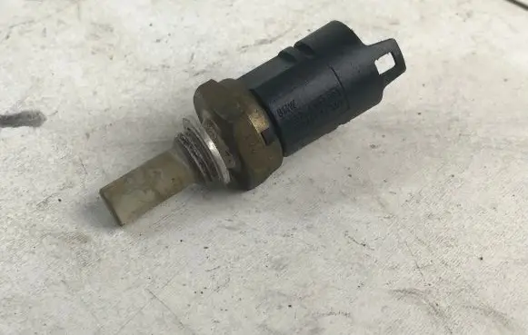 Coolant temperature sensor