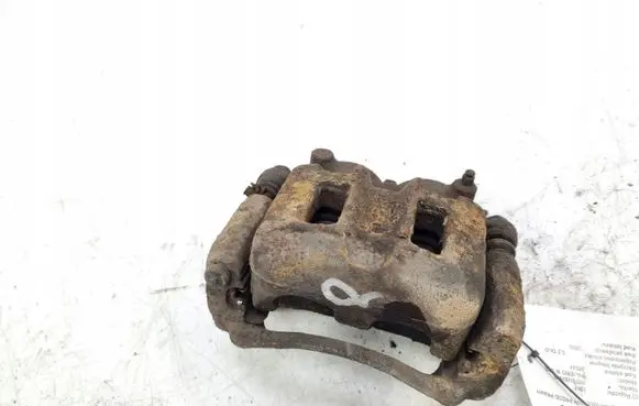 Mitsubishi Pajero Front brake caliper