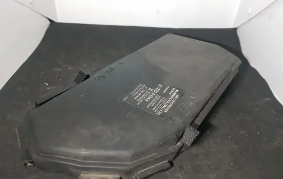 Mercedes-Benz S W220 Fuse box cover 2205400182