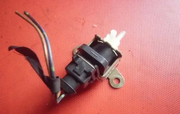 Mercedes-Benz Vito Viano W638 Turbo solenoid valve