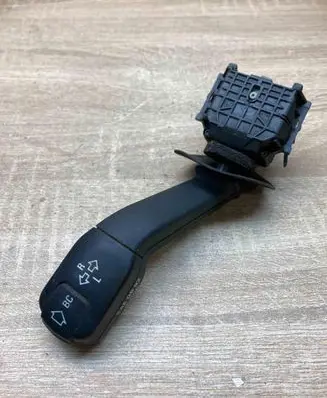 BMW 5 E39 Wiper turn signal indicator stalk/switch 8352172 011004