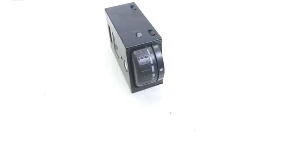 Toyota Avensis T250 Headlight level height control switch