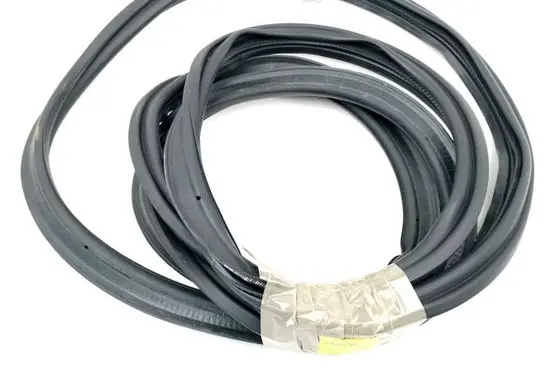Volkswagen ID.7 Front door rubber seal 14A827705A