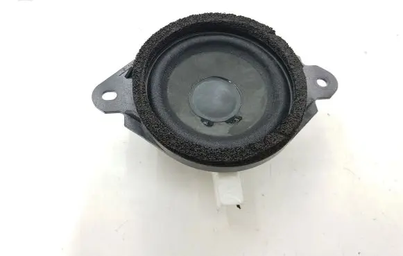 Mazda CX-7 High frequency speaker in the rear doors 